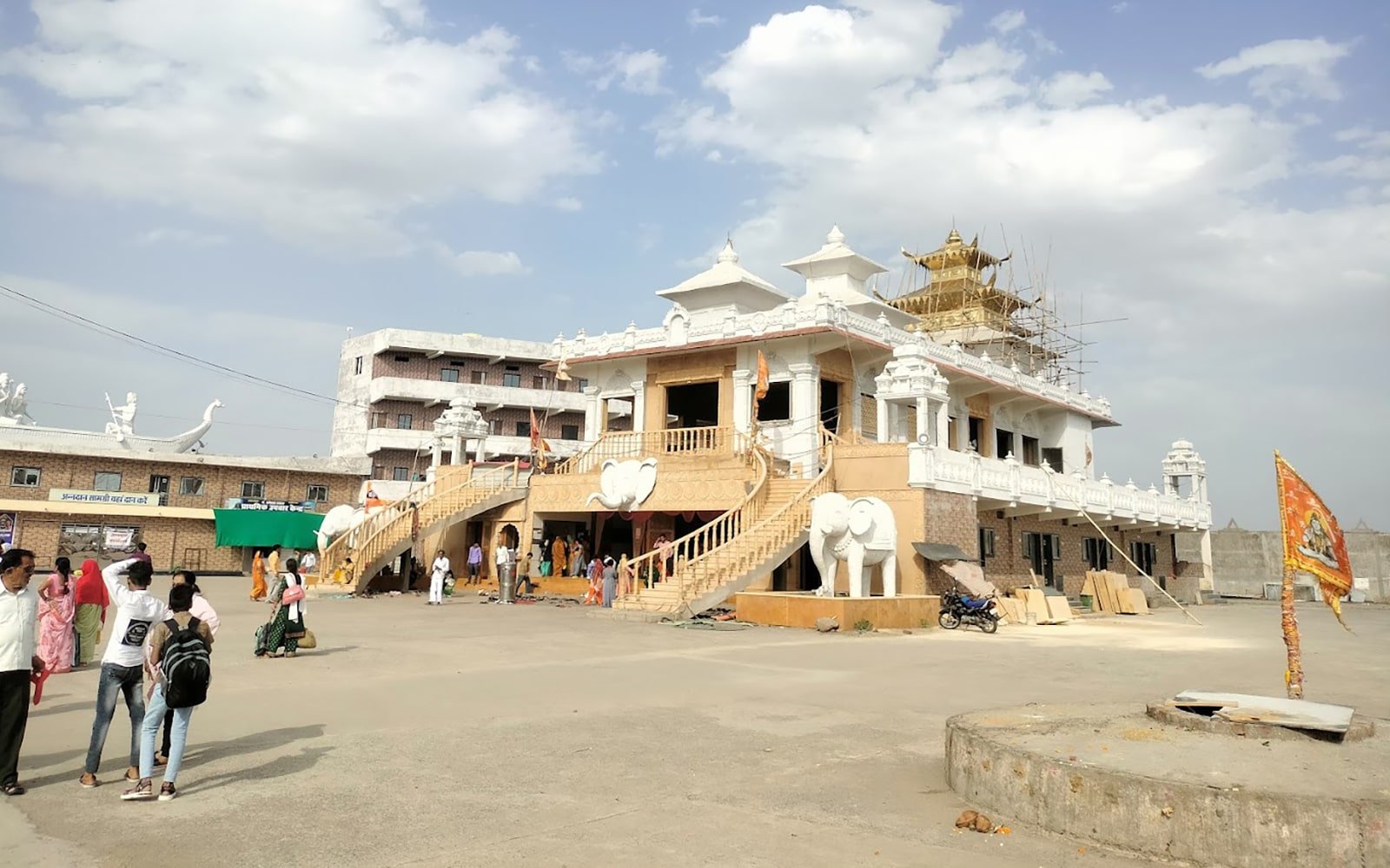 Yarana Tour And Travels